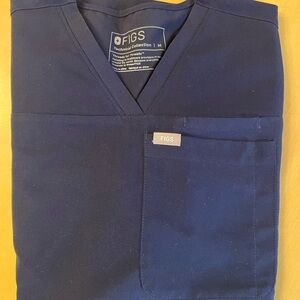Worn but in excellent condition navy blue FIGS Catarina scrub top. Size medium